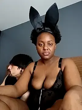 Lbunnyynthommy  live sex cam