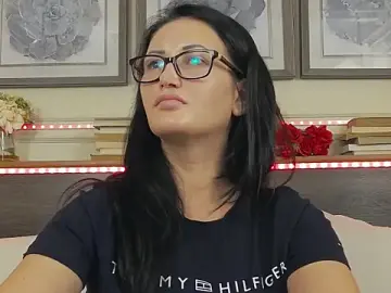 HellenDesire  live sex cam