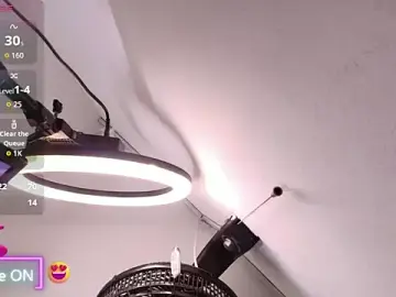 Narastorn  live sex cam