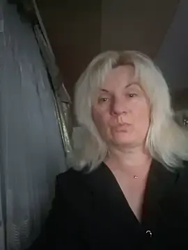 VikaRaine555  live sex cam
