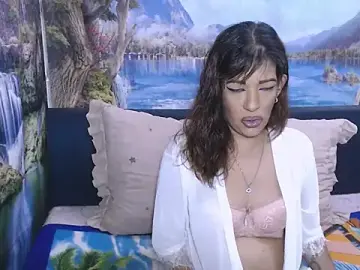 Indianaqua  live sex cam