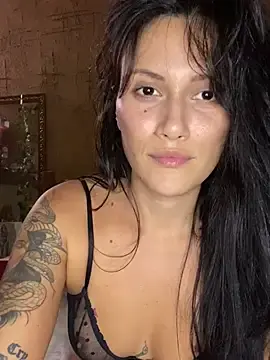 Jepetitoiseau  live sex cam