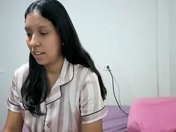 Melody2429  live sex cam