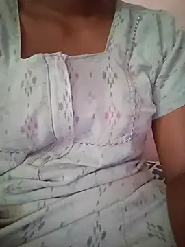 Tamil_abarna  live sex cam