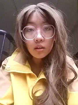 AdaptingCat  live sex cam