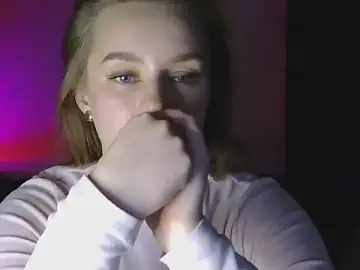 Lorivess  live sex cam