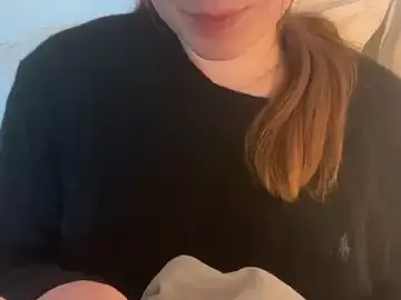 Lucyschickt  live sex cam