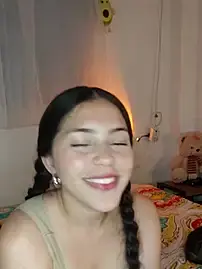 MollyG18  live sex cam
