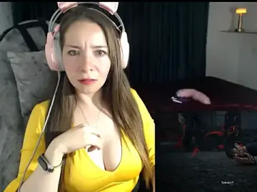 VelvetAnya  live sex cam