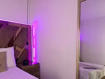 Bella_swwan_  live sex cam