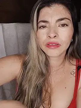 Emmylywet  live sex cam