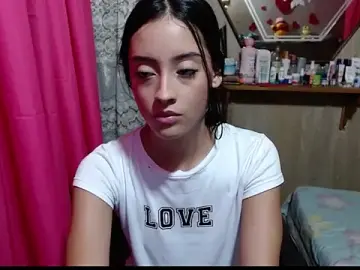 Lunawillis  live sex cam