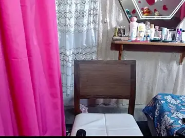 Lunawillis  live sex cam