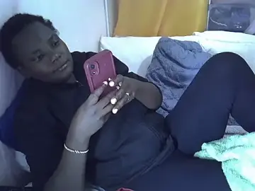 Sweetreena  live sex cam