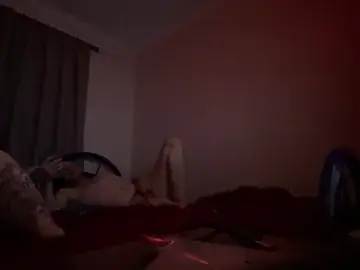 Mollymay69  live sex cam