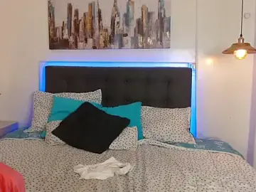 Scarletbone  live sex cam