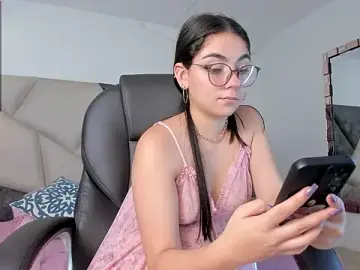GiaCapriani  live sex cam