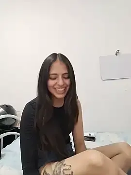 Goddesscut333  live sex cam