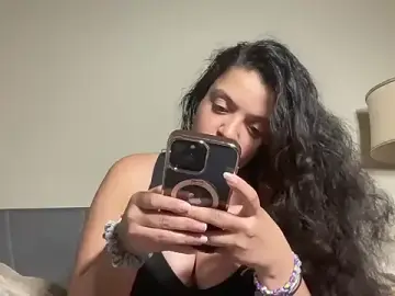 WildLillyFlower  live sex cam