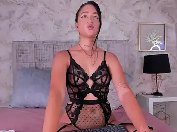 Nathalymooree  live sex cam