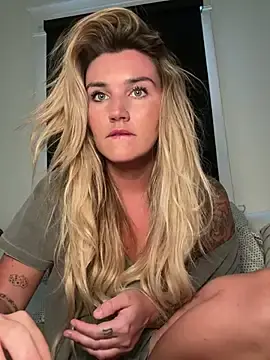 Thebeachyblonde  live sex cam
