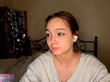 HoneyComfy  live sex cam