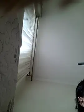 KRtina  live sex cam