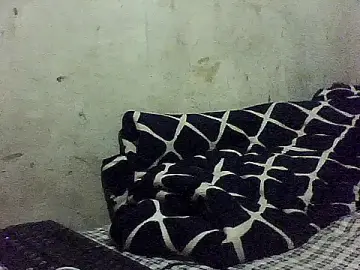 Luna-Blush12  live sex cam