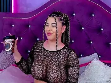 MegaBoobsDeee  live sex cam
