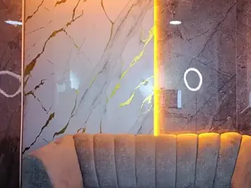 Merida_b  live sex cam