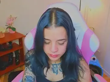 Nicole_Foxx_  live sex cam