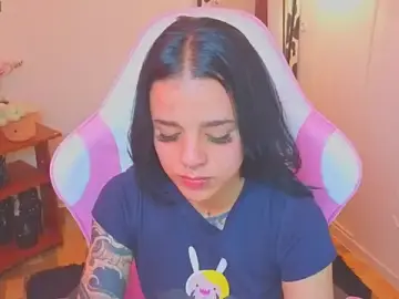 Nicole_Foxx_  live sex cam