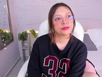 Lanna_18_  live sex cam
