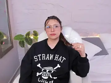 Lanna_18_  live sex cam