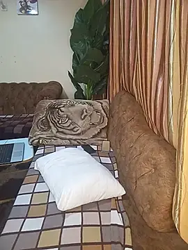 Bootiq  live sex cam