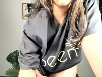 Chuby_bodi4  live sex cam