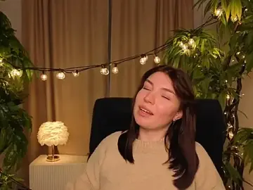JuanitaWood  live sex cam
