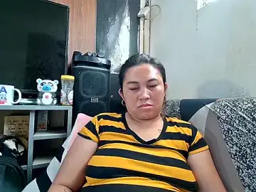 Laiskie_33  live sex cam