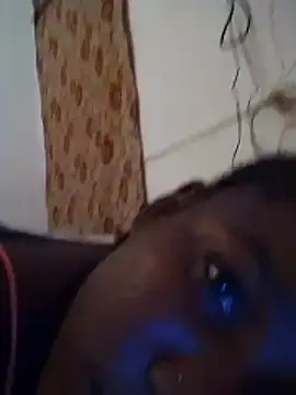 Miriampires  live sex cam