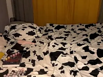 NilaKitto  live sex cam