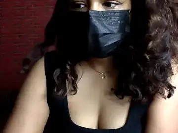 Nisha-moon  live sex cam