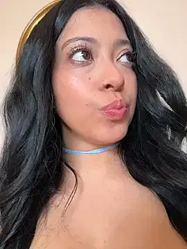 Valery_Evaans  live sex cam