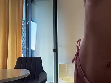 Heymisskitty  live sex cam