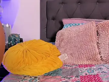 Kendallhot7  live sex cam
