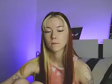 Litl_Mia  live sex cam