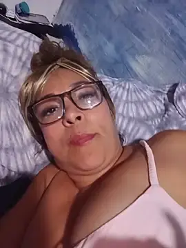 Luzmol  live sex cam