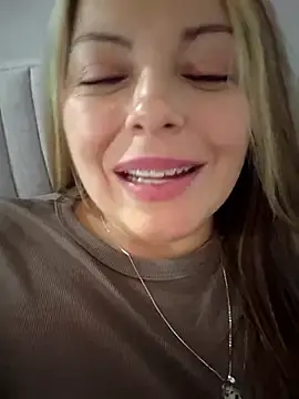Seherlatin  live sex cam