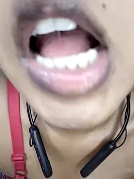 Ashugril_hot  live sex cam
