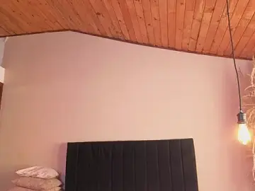 ChloeTurner_  live sex cam