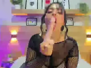 KeniaArias  live sex cam